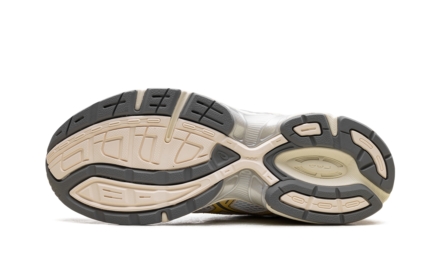 GEL-1130 WMNS "White/Faded Yellow" 1202A164 118