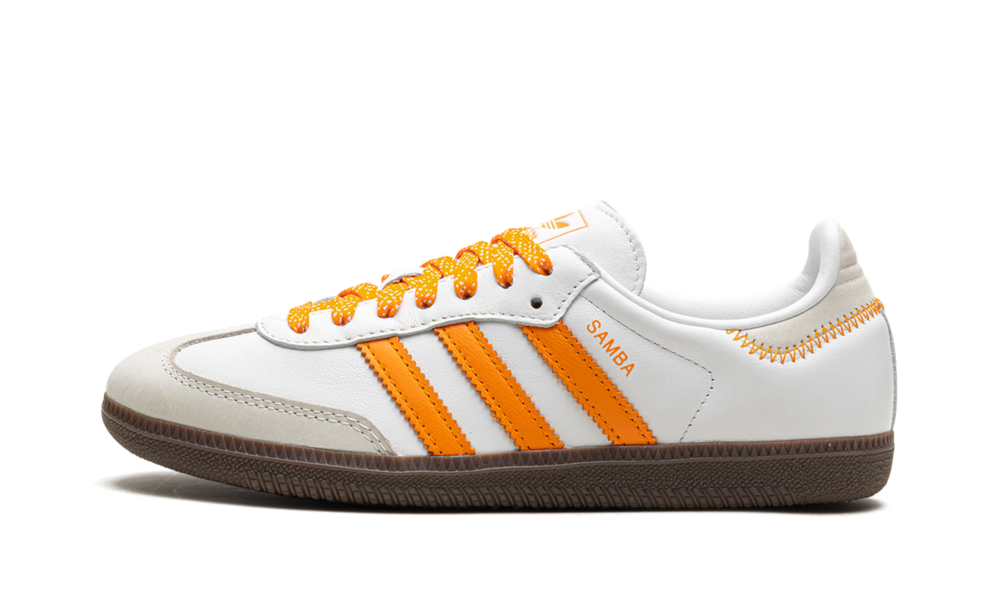 Samba OG WMNS "WHITE EQUIPMENT ORANGE" IE6521
