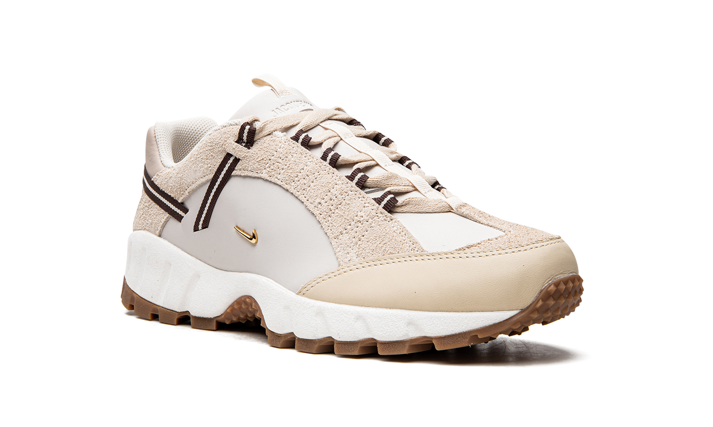 AIR HUMARA LX WMNS "Jacquemus - Beige" DR0420 001