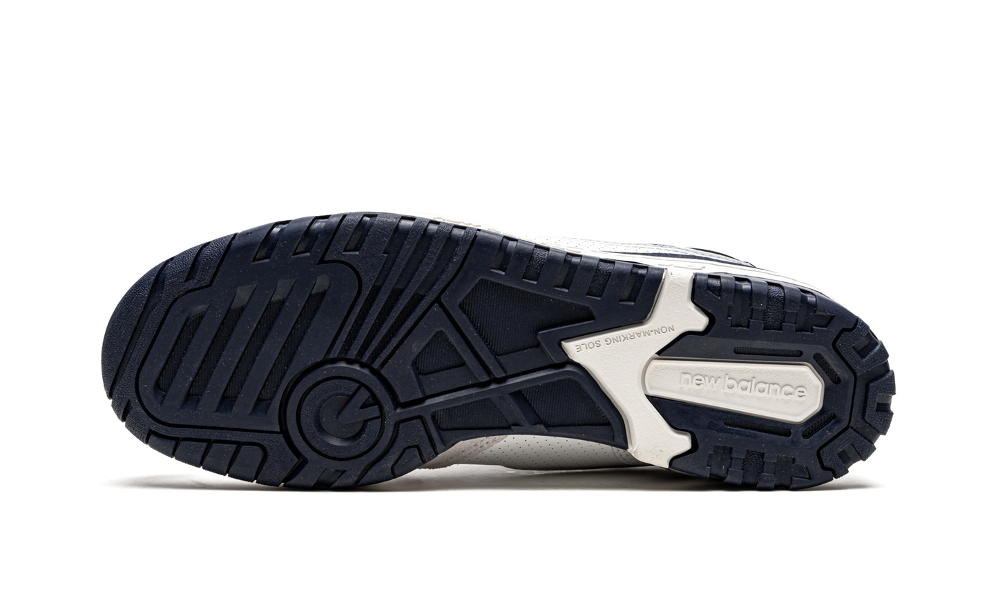 550 "White / Navy Blue" BB550WA1
