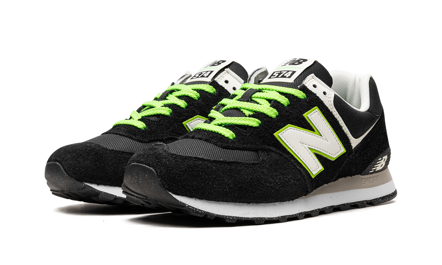 574 "Black White Green" u574ct2