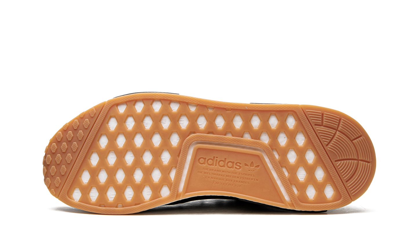 NMD_R1 PRIMEBLUE "BLACK GUM" GZ9257