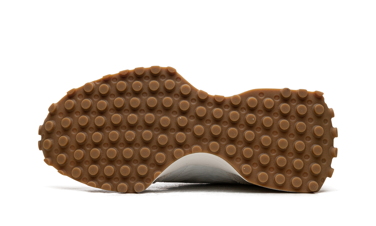 327 WMNS "Linen / Sea Salt / Olivine" WS327FTB