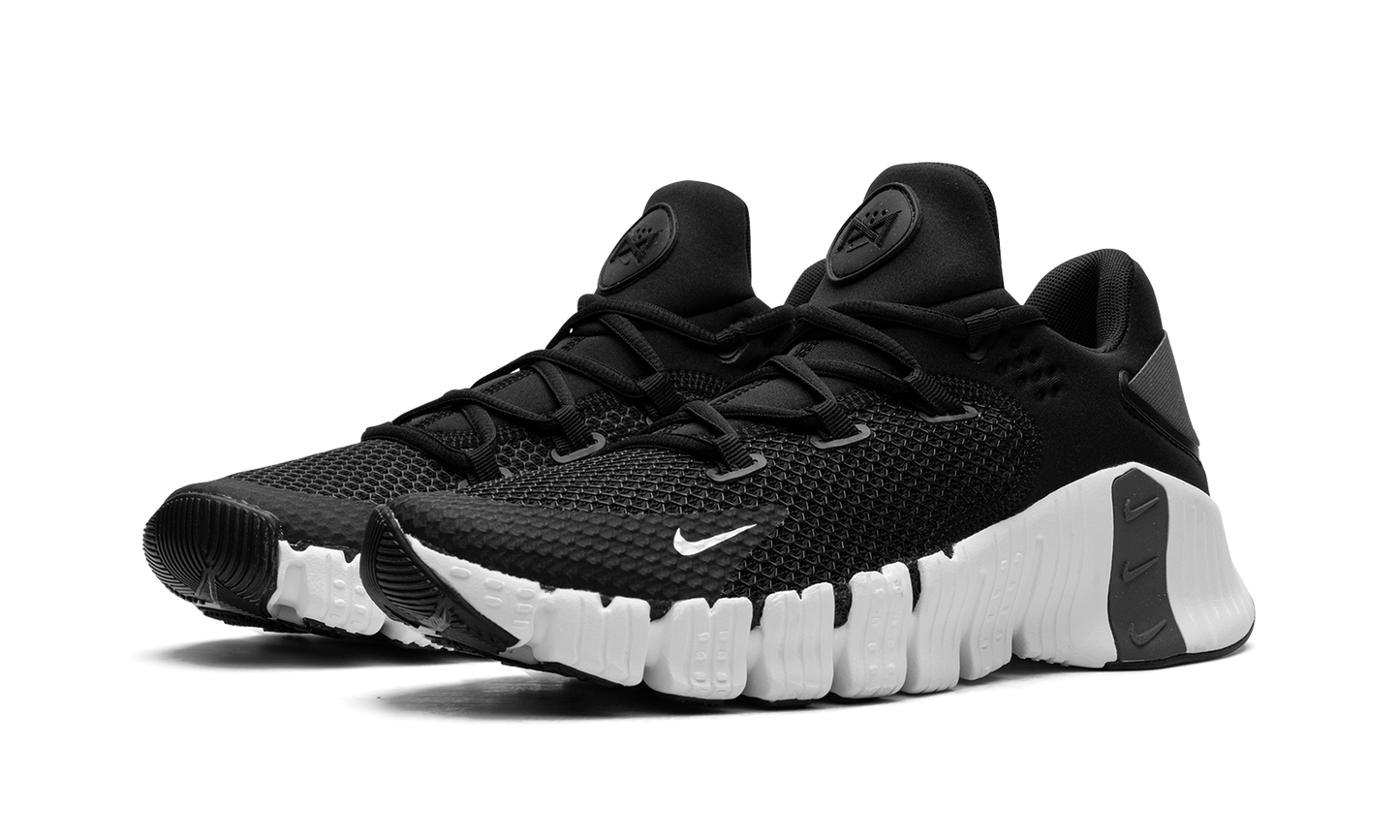 Free Metcon 4 Black "Black / White" CT3886 010