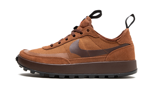 GENERAL PURPOSE SHOE WMNS "Tom Sachs - Field Brown" DA6672 201