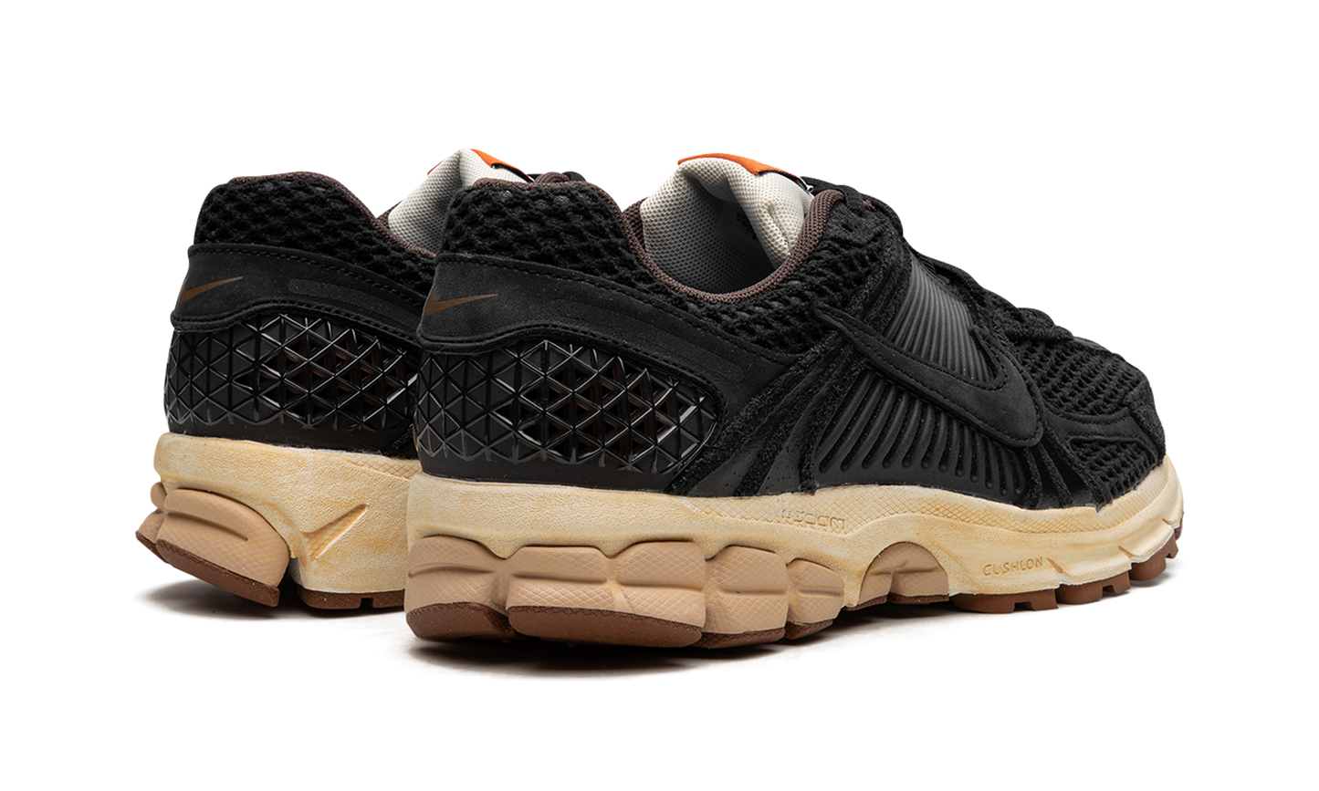 VOMERO 5 WMNS "Black / Sesame" FD0533 010