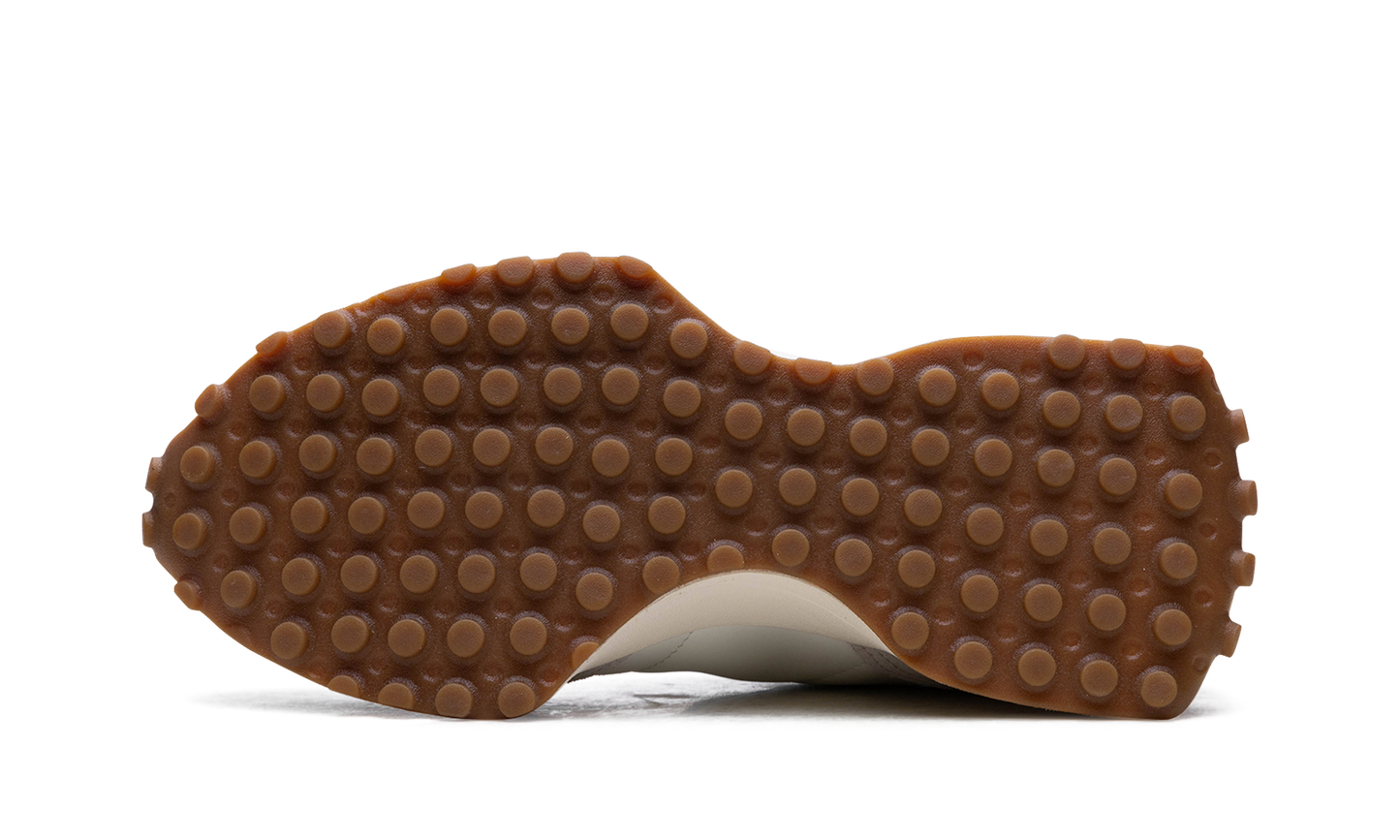 327 "Moonbeam Astro Dust" U327LV