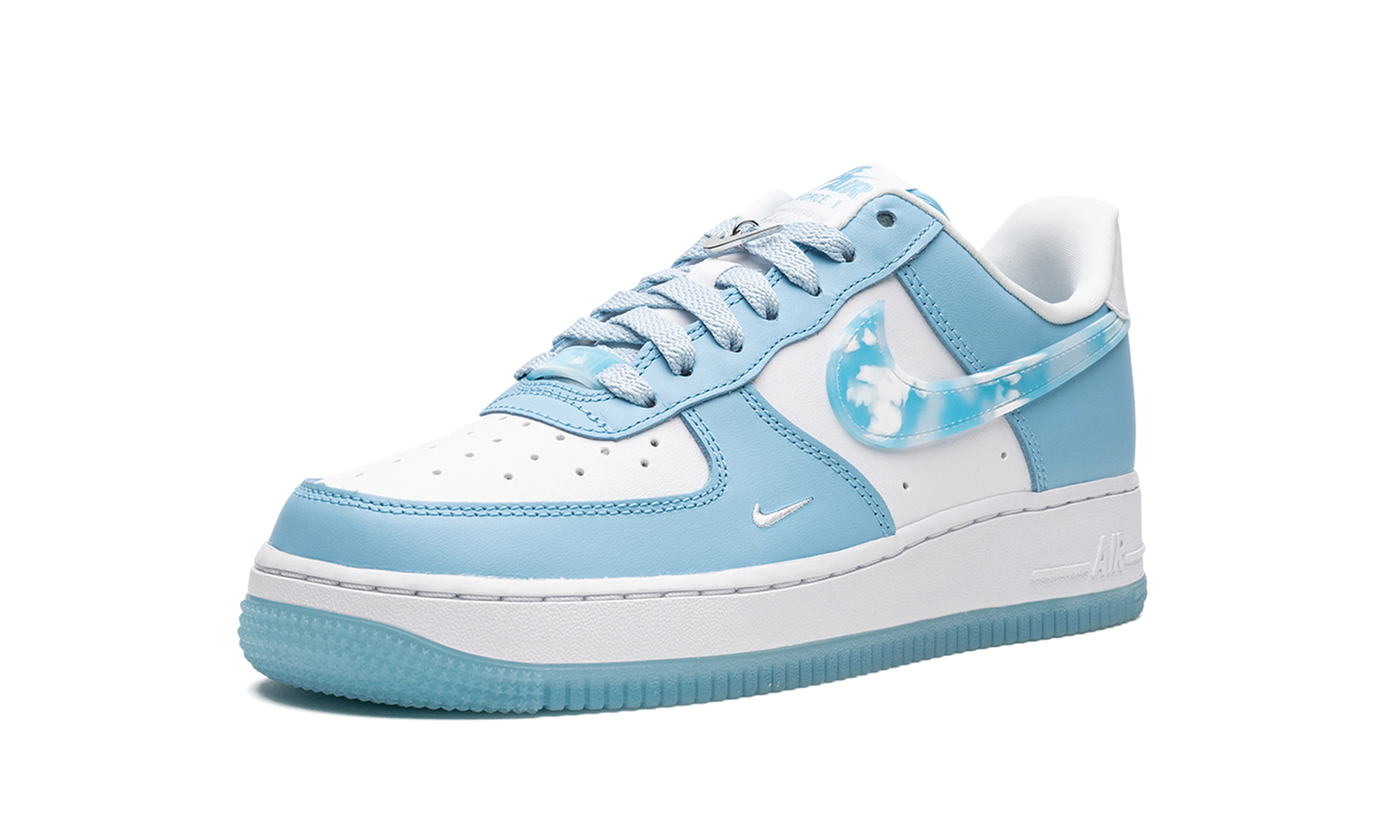 AIR FORCE 1 '07 LX MNS WMNS "Nail Art White Blue"