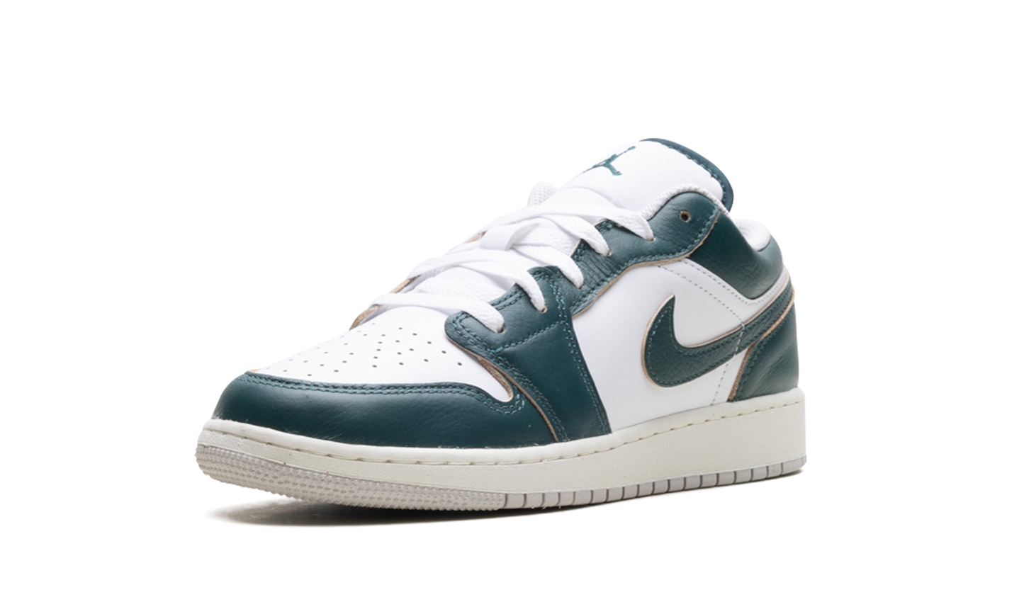 Jordan 1 Low SE GS "Oxidized Green" FQ8041 300
