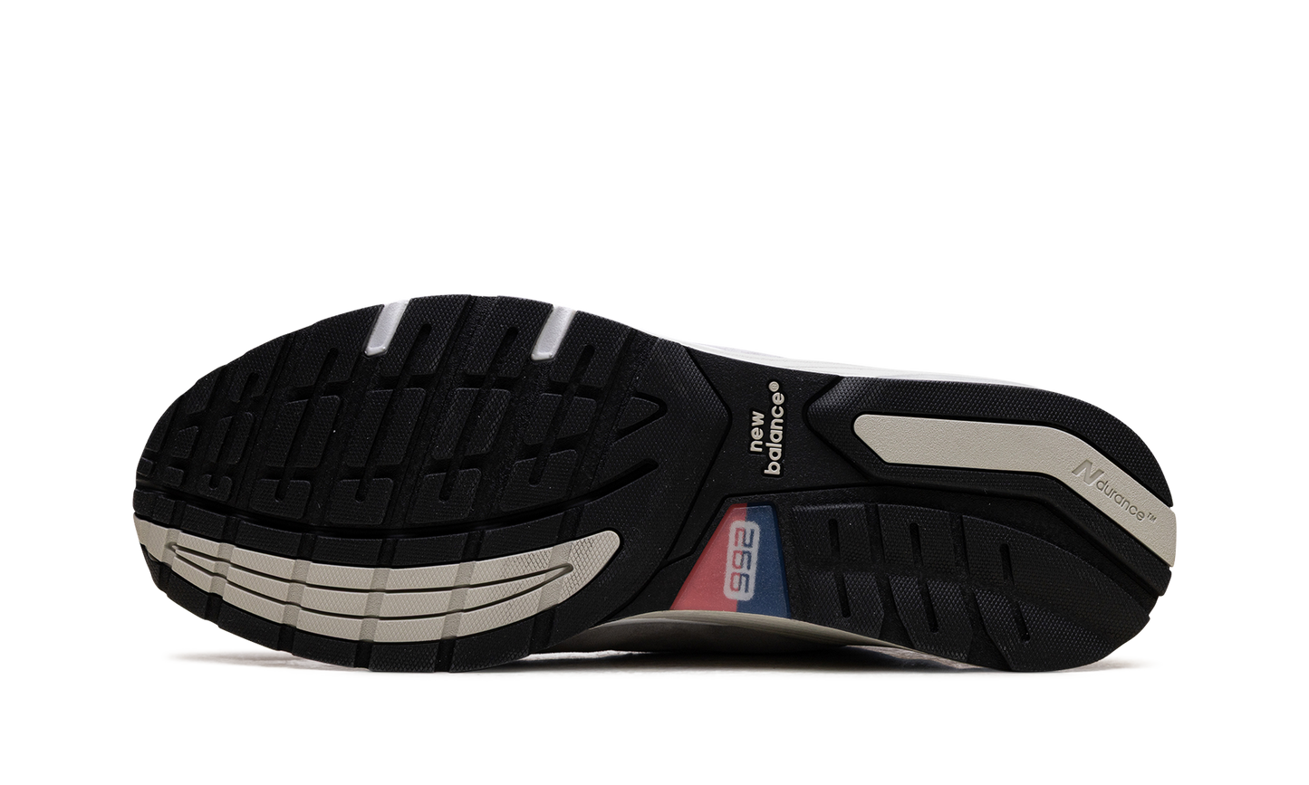 992 "Made in USA - Grey Silver Metallic" U992GY