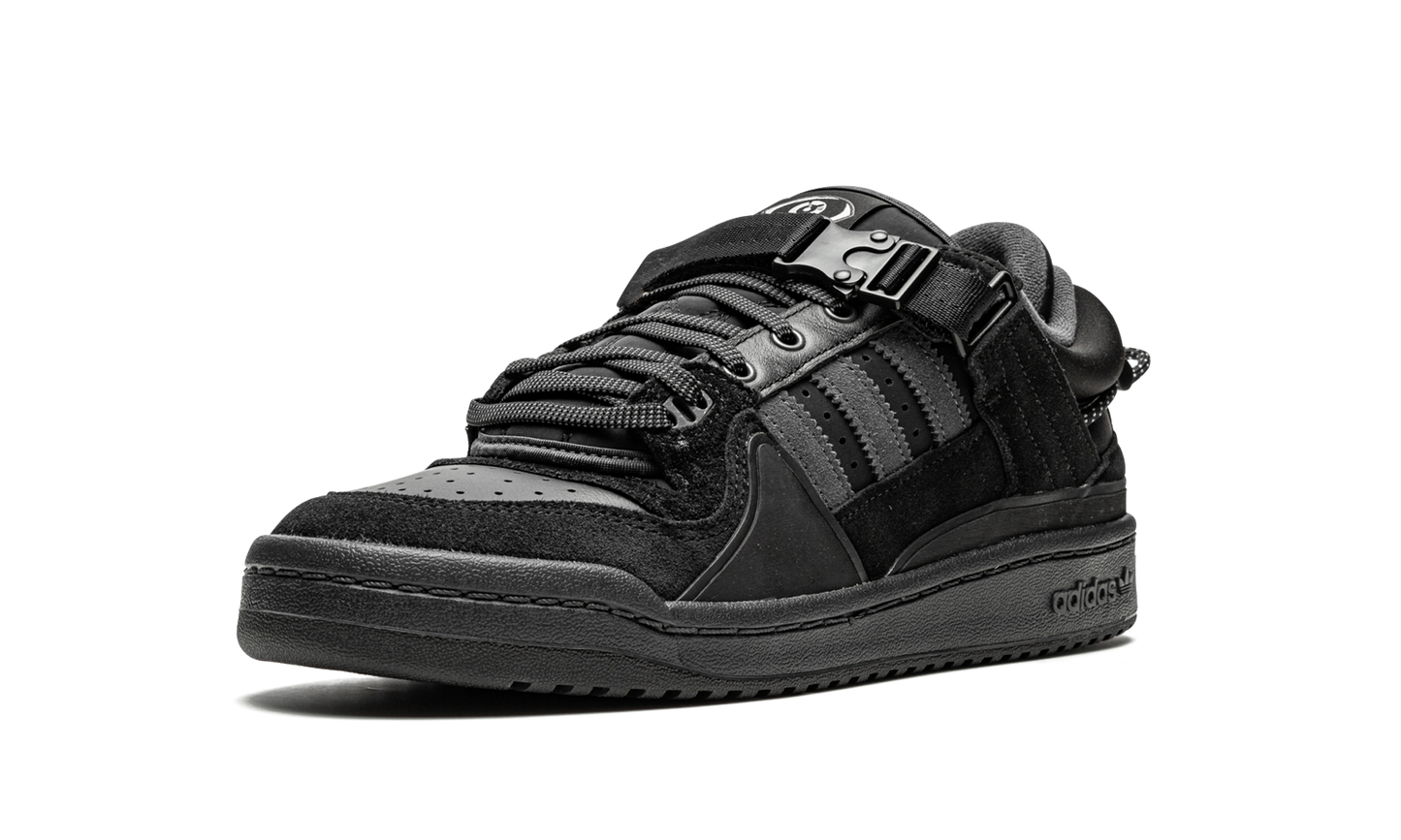 Forum Buckle Low "Bad Bunny - Back To School" GW5021