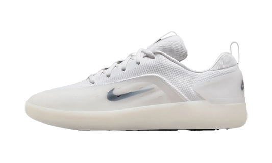 SB Nyjah 4 "White / Black" FQ1273 100