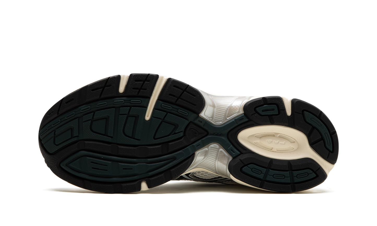 GEL -1130 "Kith Cream Scarab" 1201A956 100