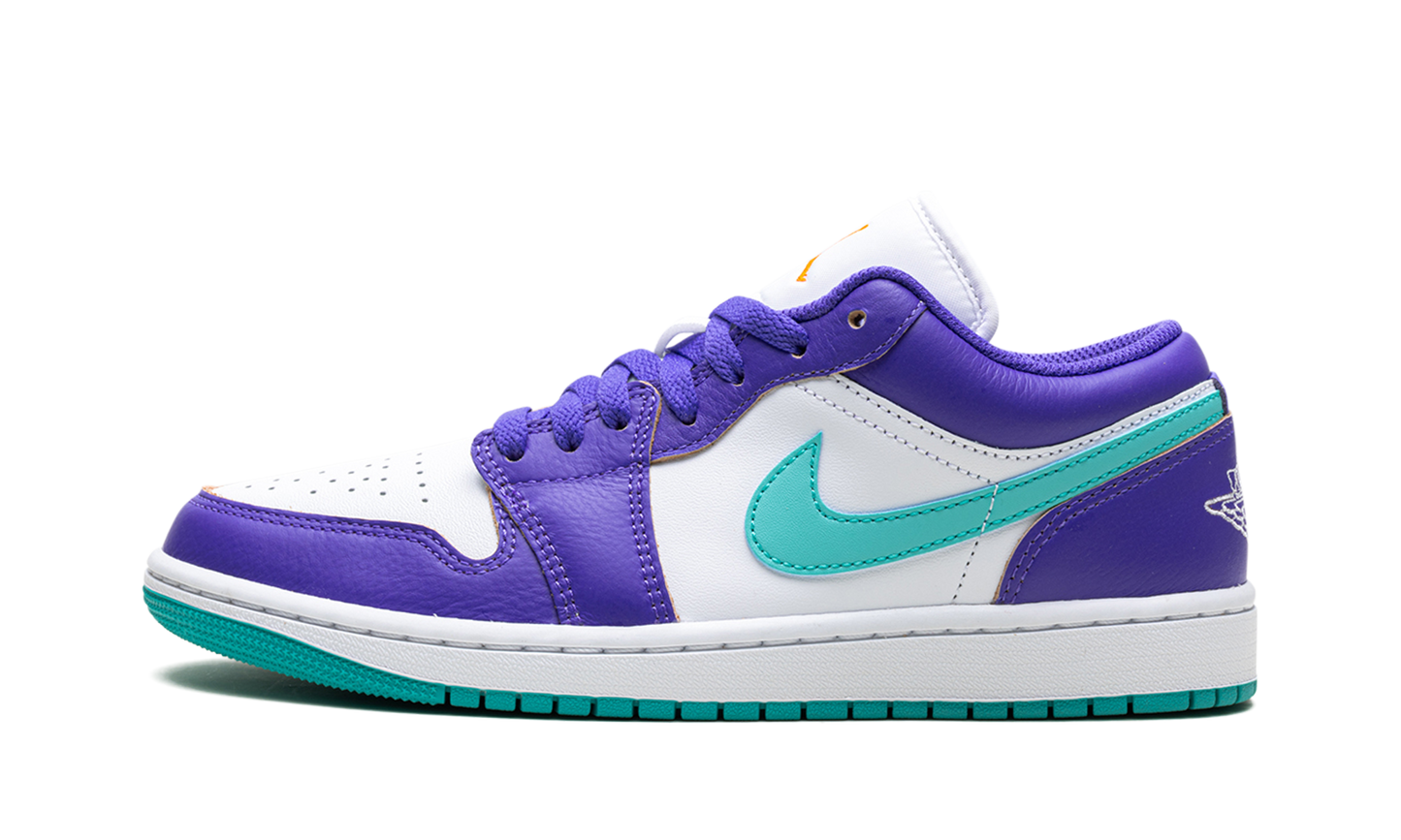 Air Jordan 1 "Hornets" HJ9013 550
