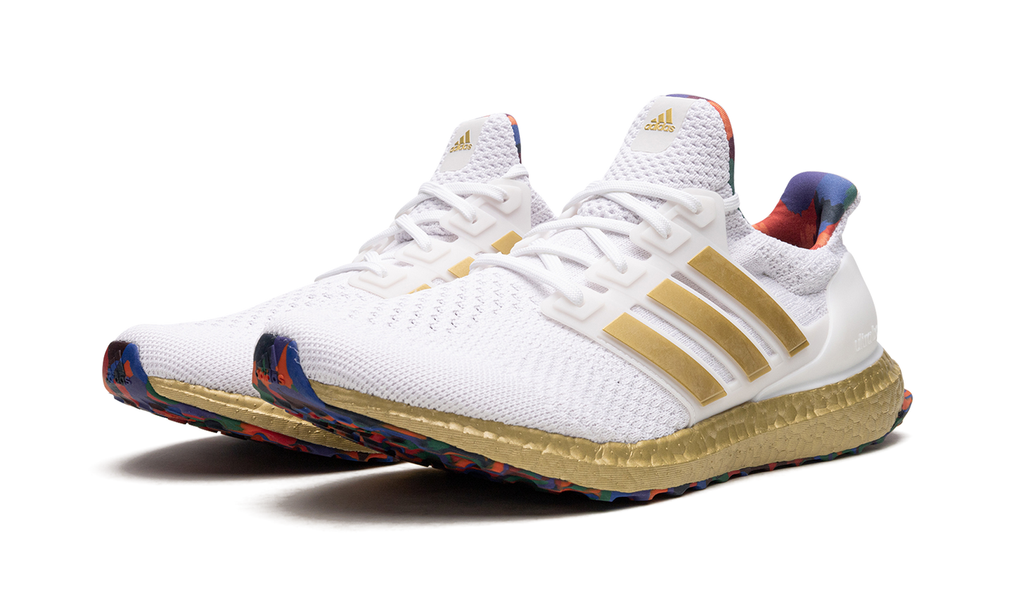 ULTRABOOST 5.0 DNA TITLE MNS WMNS HP7425