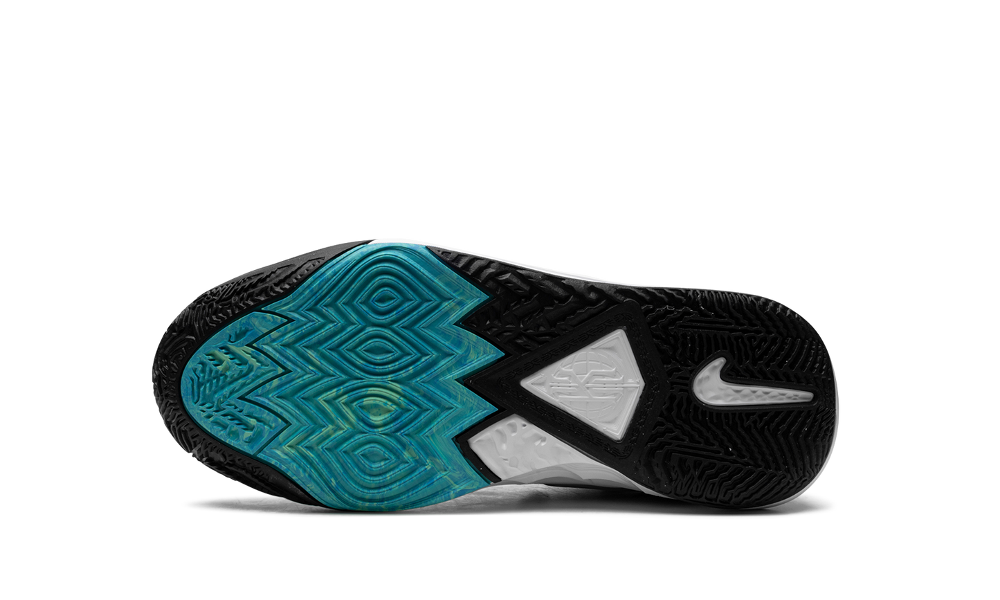 Kyrie 8 GS "Orca"