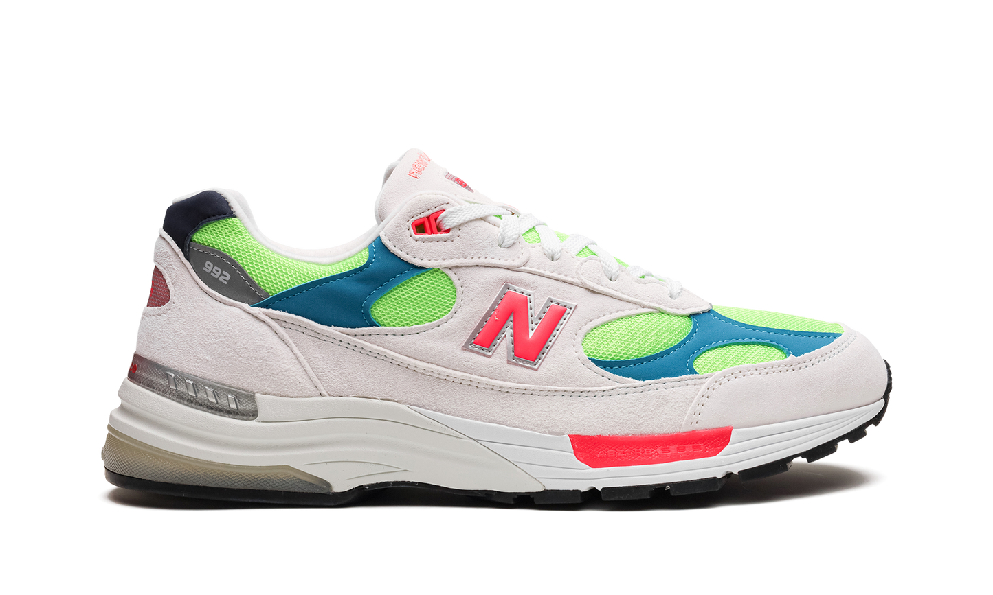 992 "White Neon Cyan" M992DA