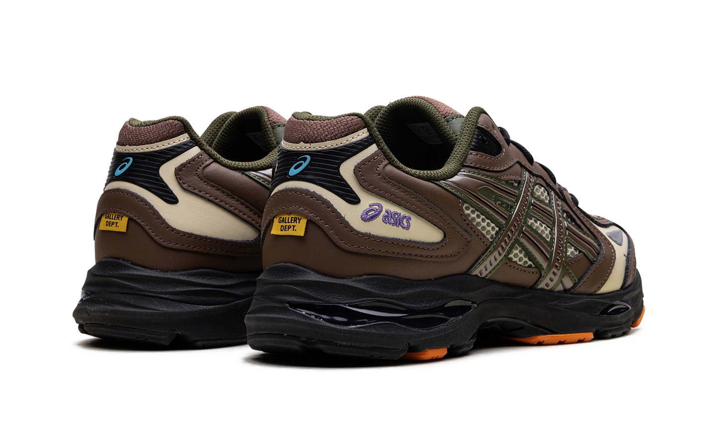 GEL-K1011 "Gallery Dept - Khaki Clay Canyon" 1203A693 300