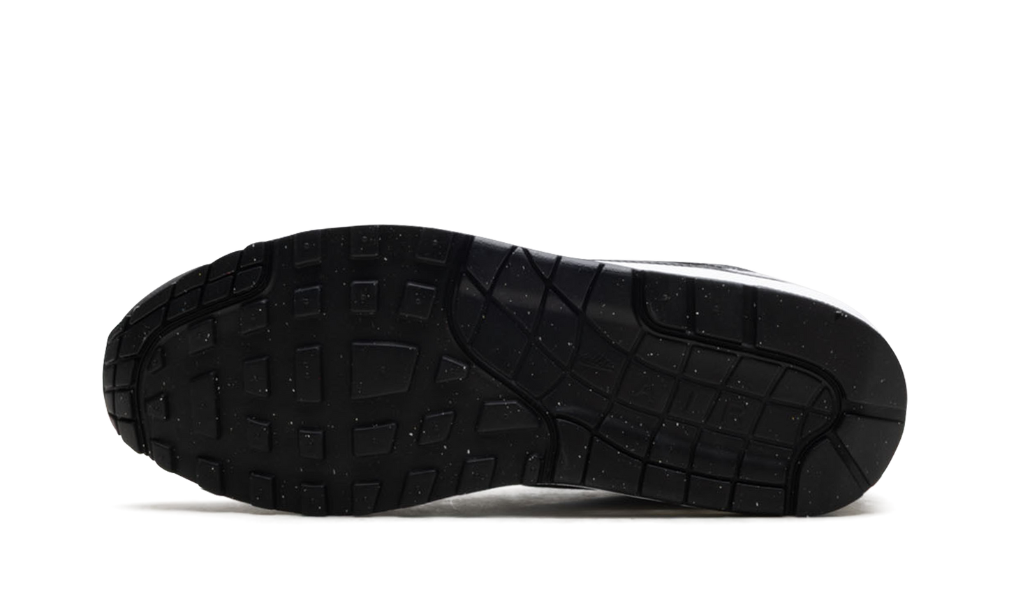 Air Max 1 Essential "White Pure Platinum Black" FZ5808 102