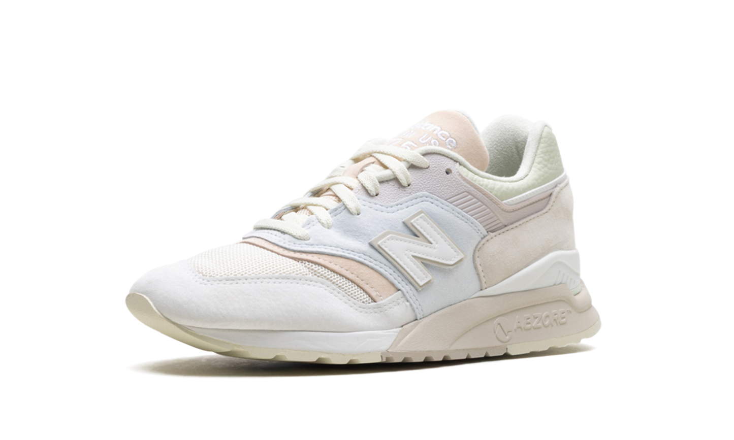 997.5 "MiUSA Kith Easter White Ice Blue Peach"