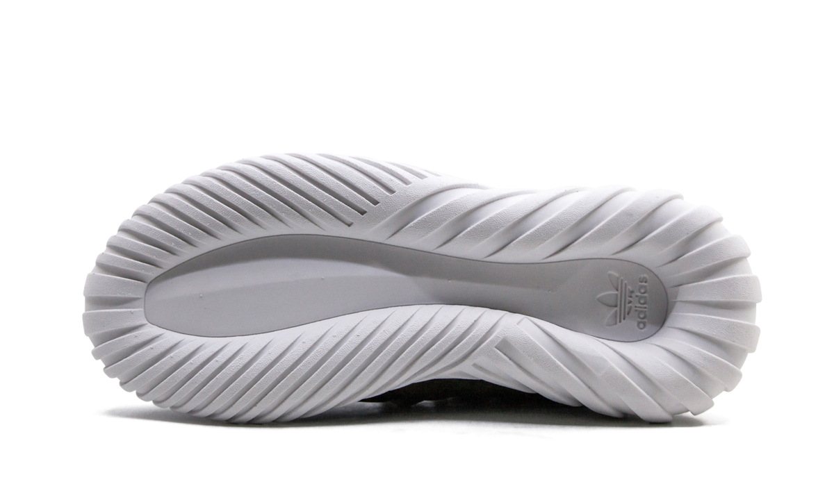 Tubular Doom PK BY3551