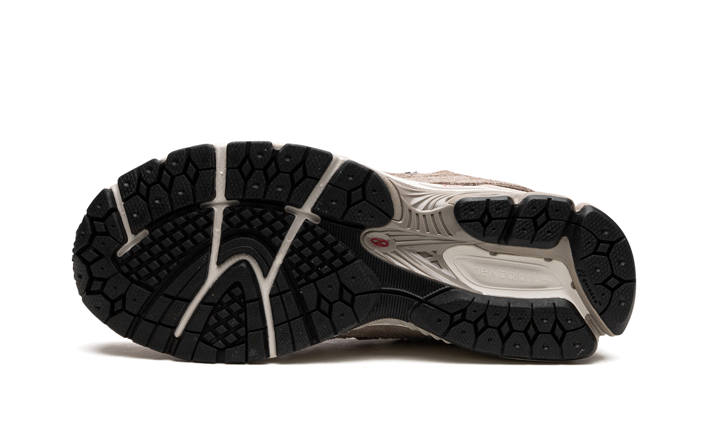 2002RD "Driftwood/Sea Salt" M2002RDL