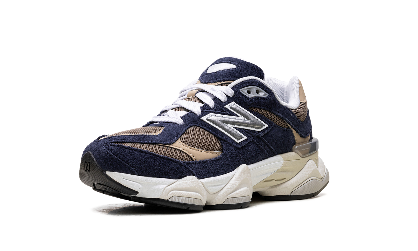 9060 GS "Navy Mushroom" GC9060BF