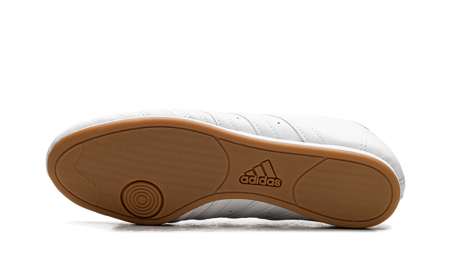 Taekwondo WMNS "Cloud White / Cloud White / Gum" JS4012