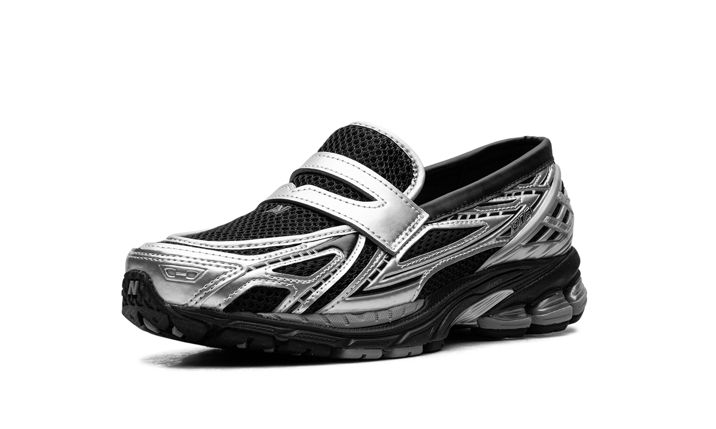 1906L "Silver Metallic Black" U1906LOC