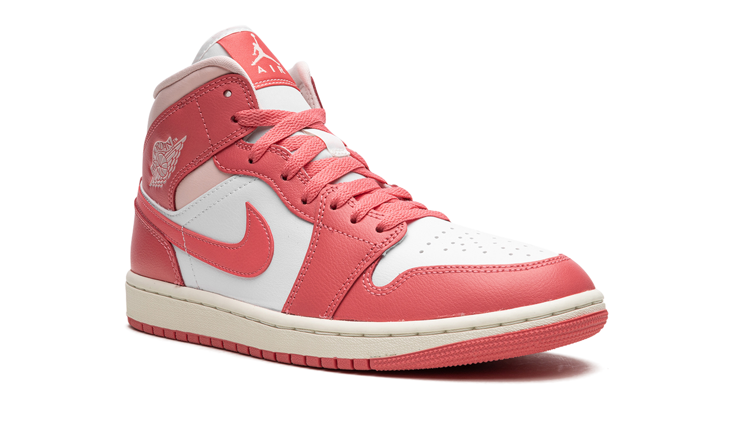 AIR JORDAN 1 MID WMNS "Strawberries And Cream" BQ6472 186