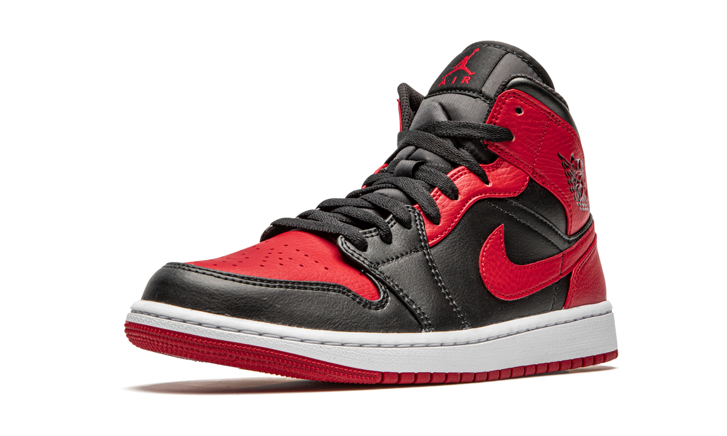 Air Jordan 1 Mid "Banned 2020" 554724 074