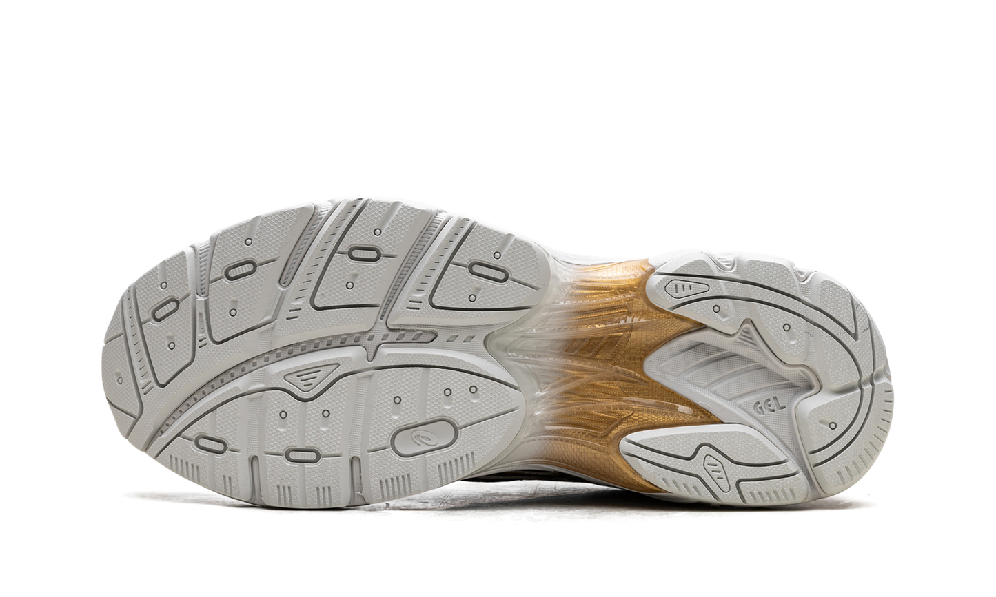 UB8-S GT-2160 "Cream Pure Silver" 1203A641 400