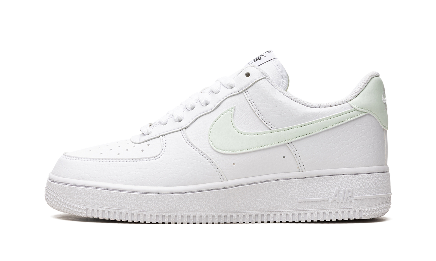 AIR FORCE 1 '07 NEXT NATURE WMNS "Barely Green" DN1430 103
