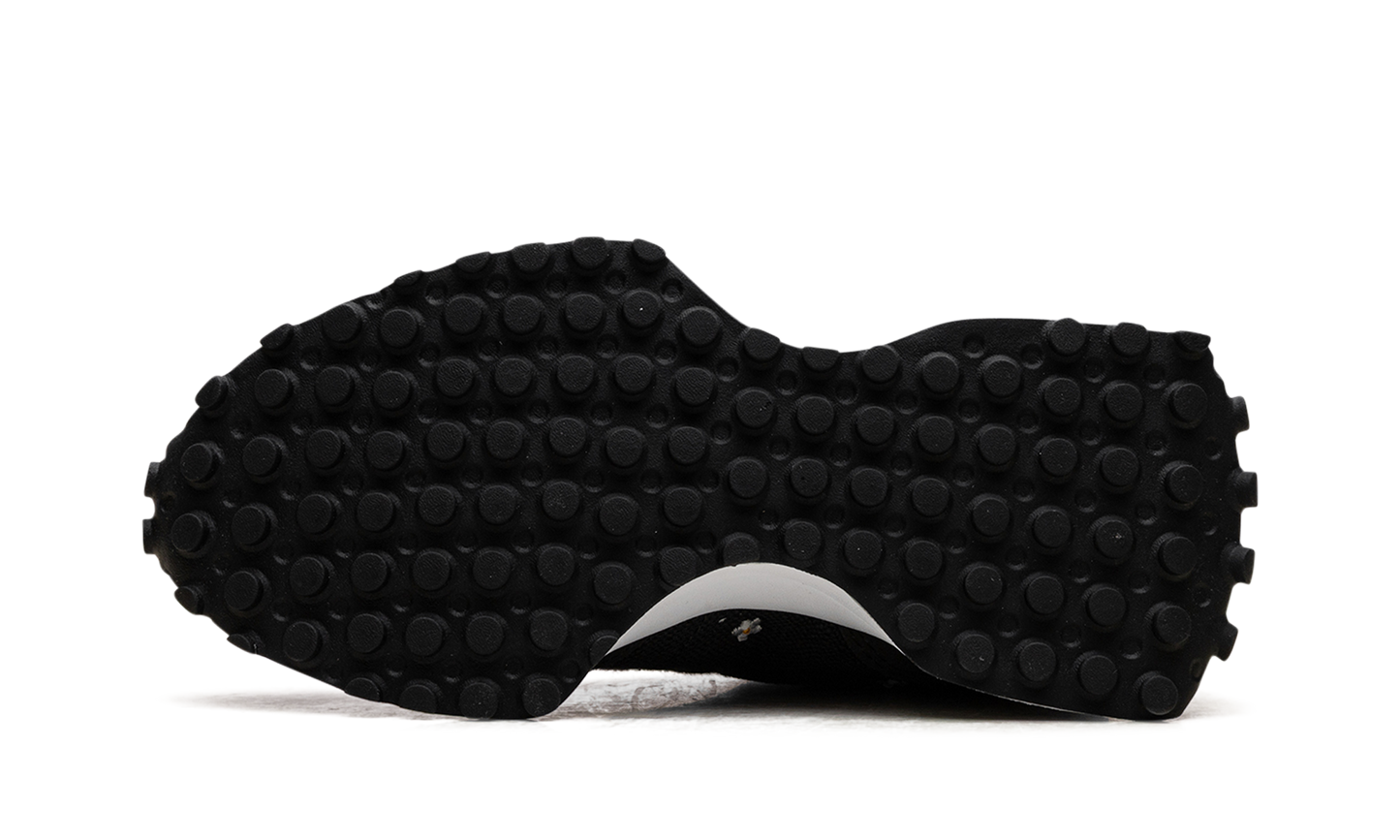 327 WMNS "Black Cement Floral Embroidery" WS327DCB