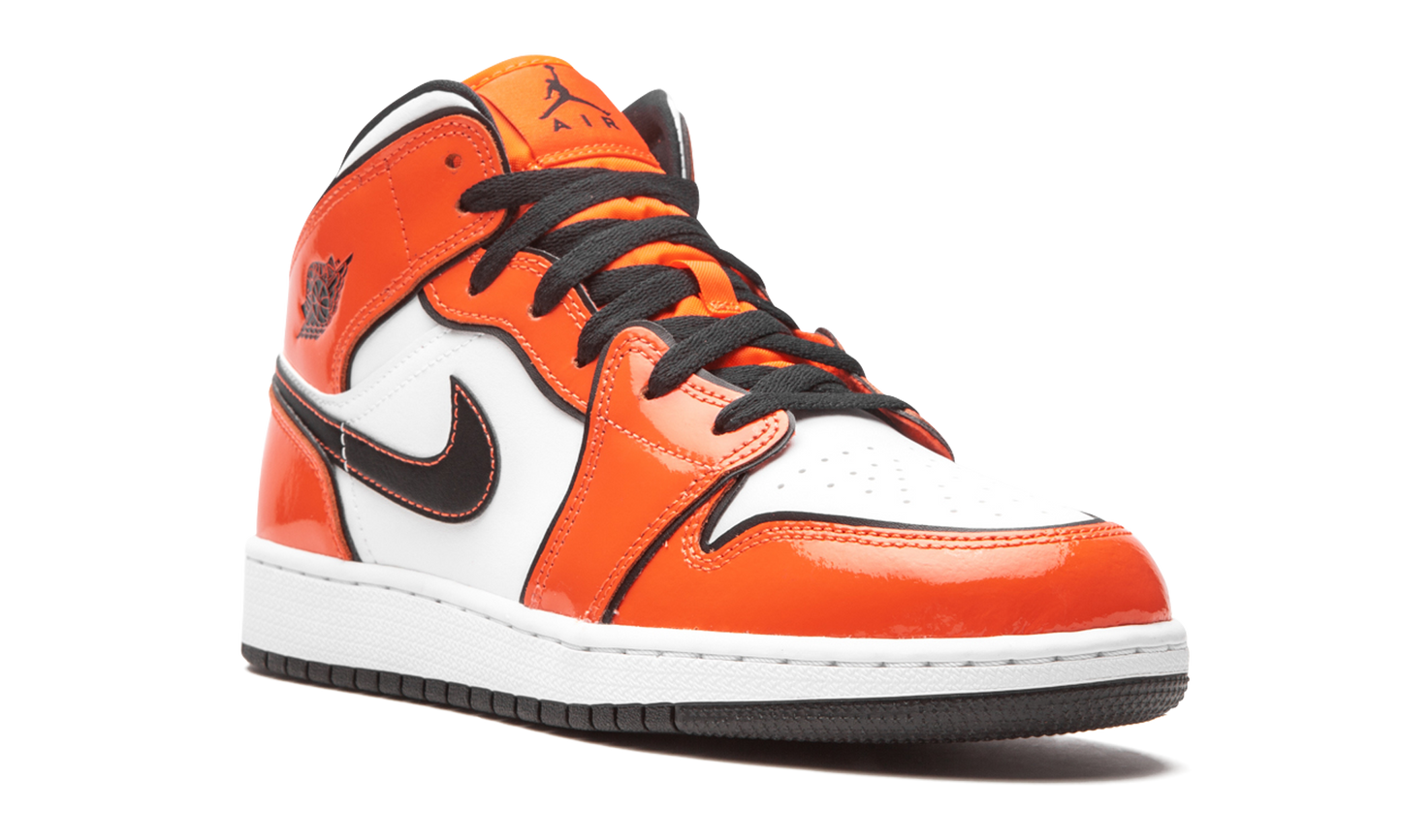 Air Jordan 1 Mid SE GS "Turf Orange" BQ6931 802