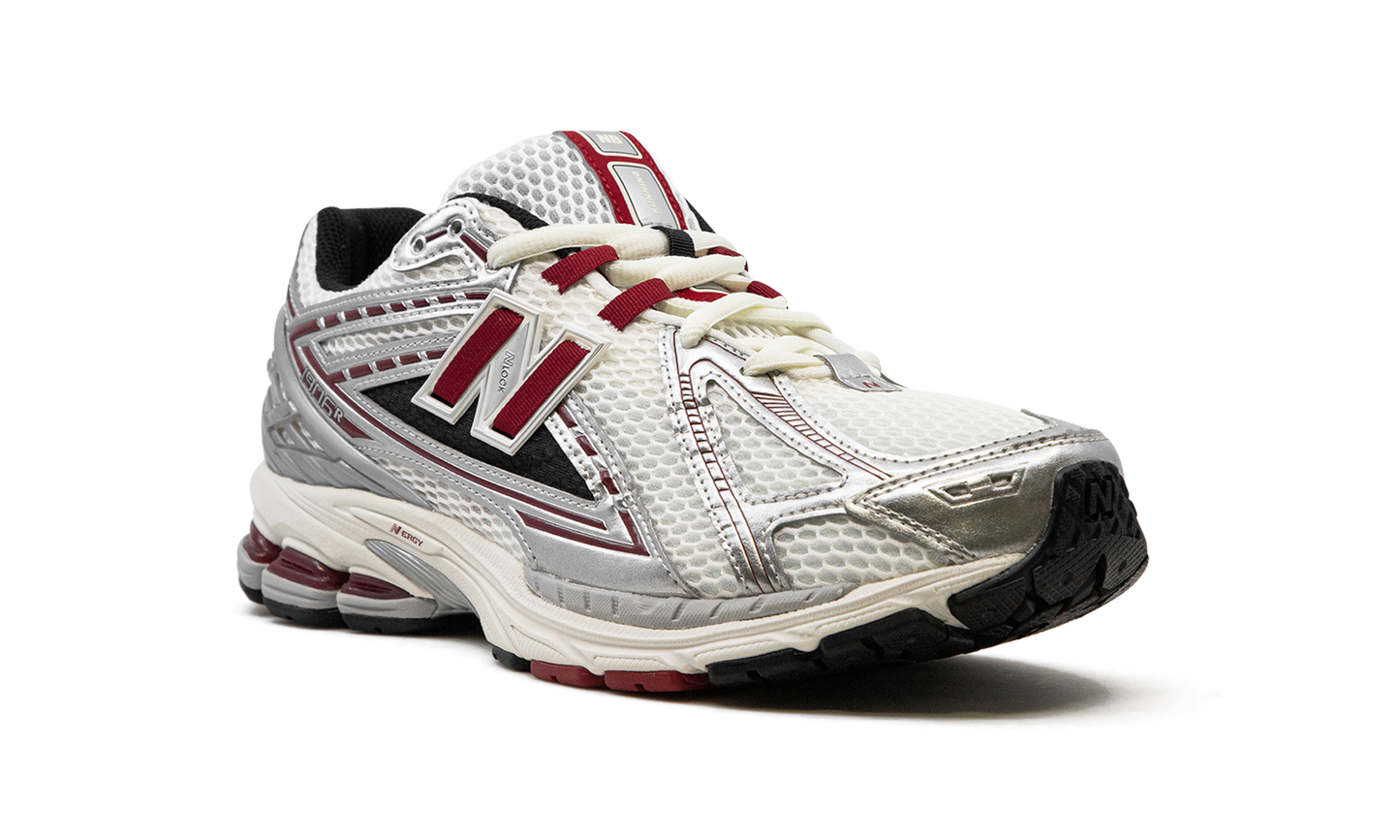 1906R "Silver / Crimson" M1906REA