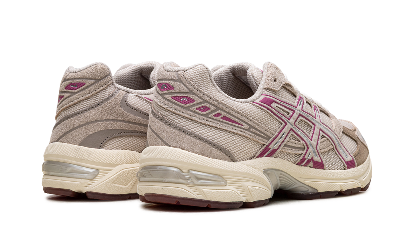 Gel-1130 WMNS "Oatmeal Peyote" 1202A527 250